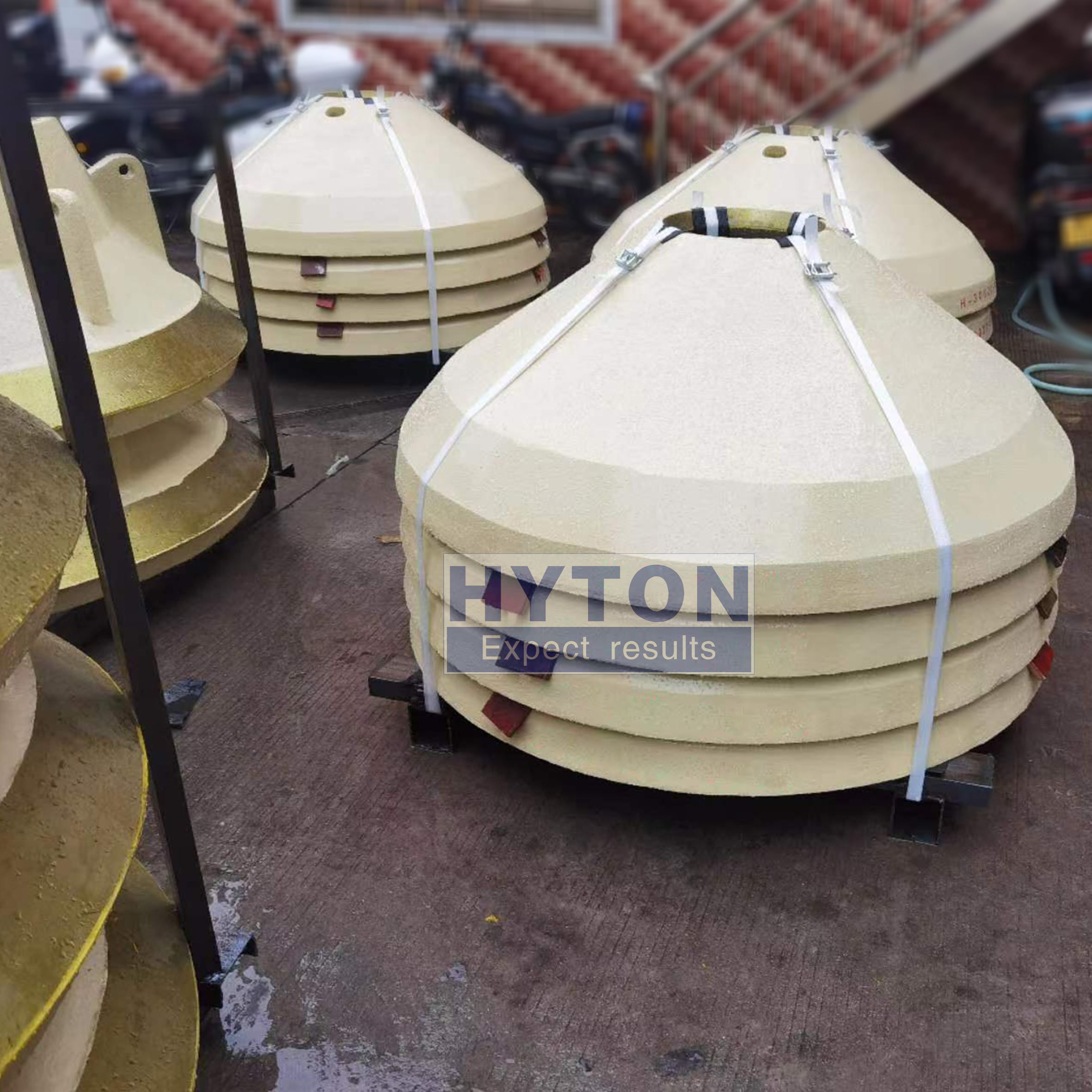 Terex Cone Crusher Wear Parts Type MVP450X High Mangenese Bowl Liners