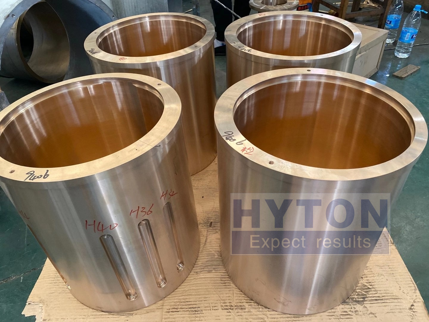 OEM Factory Cone Crusher Spare Parts Eccentric Bushing Suit for Metso